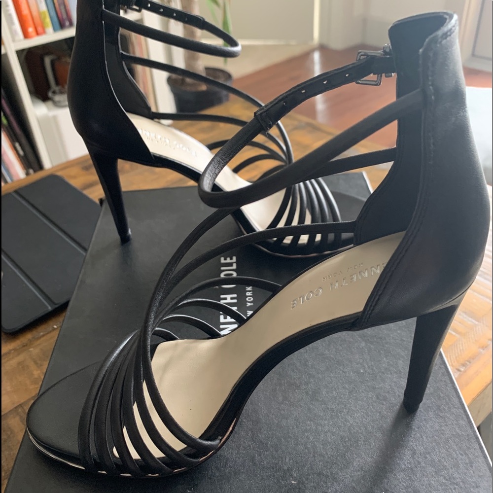 Kenneth Cole Bartletta heels
